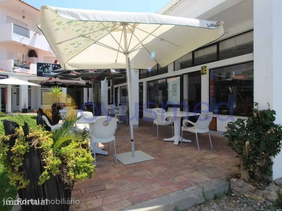 Algarve, Albufeira, Santa Eulália, restaurante , localizado zona tu...