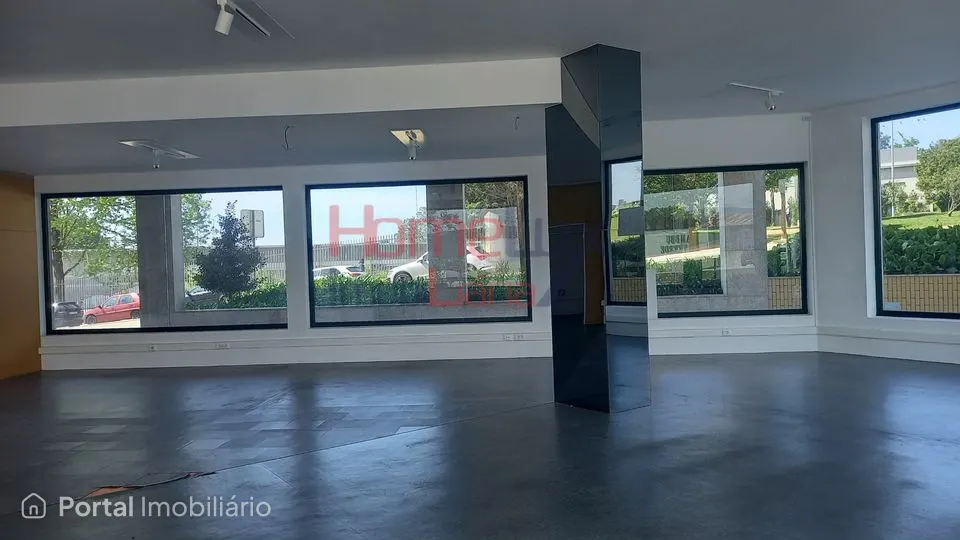 Loja para arrendar em Oliveira de Azeméis