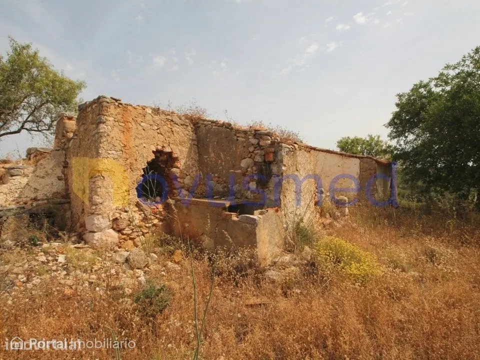 Prédio em ruinas para reconstrução, Fontainhas, Albufeira