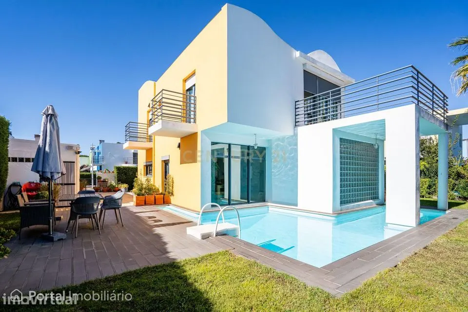 3-bedroom house for sale in Quinta do Anjo