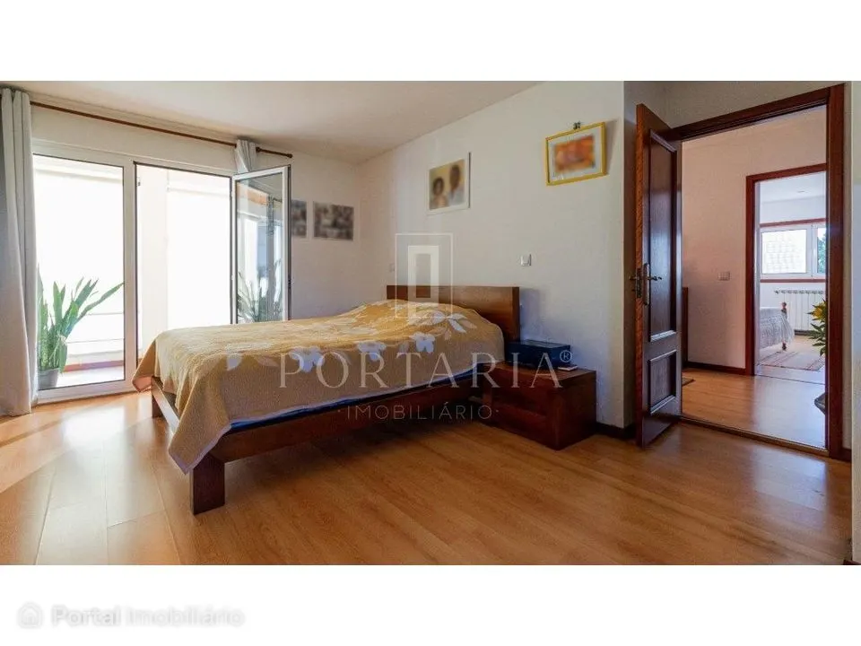 Moradia T3 Independente com Jardim, Jacuzzi e Sótão de 90 m², em An...