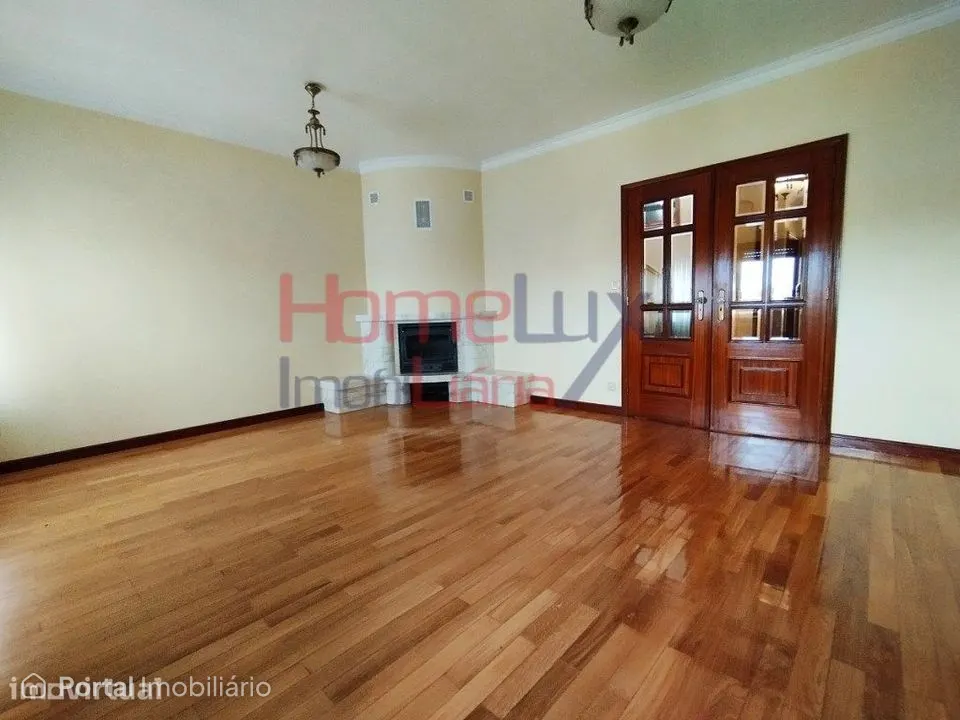 Andar Moradia T3 Duplex, c/ Terraço, Porto
