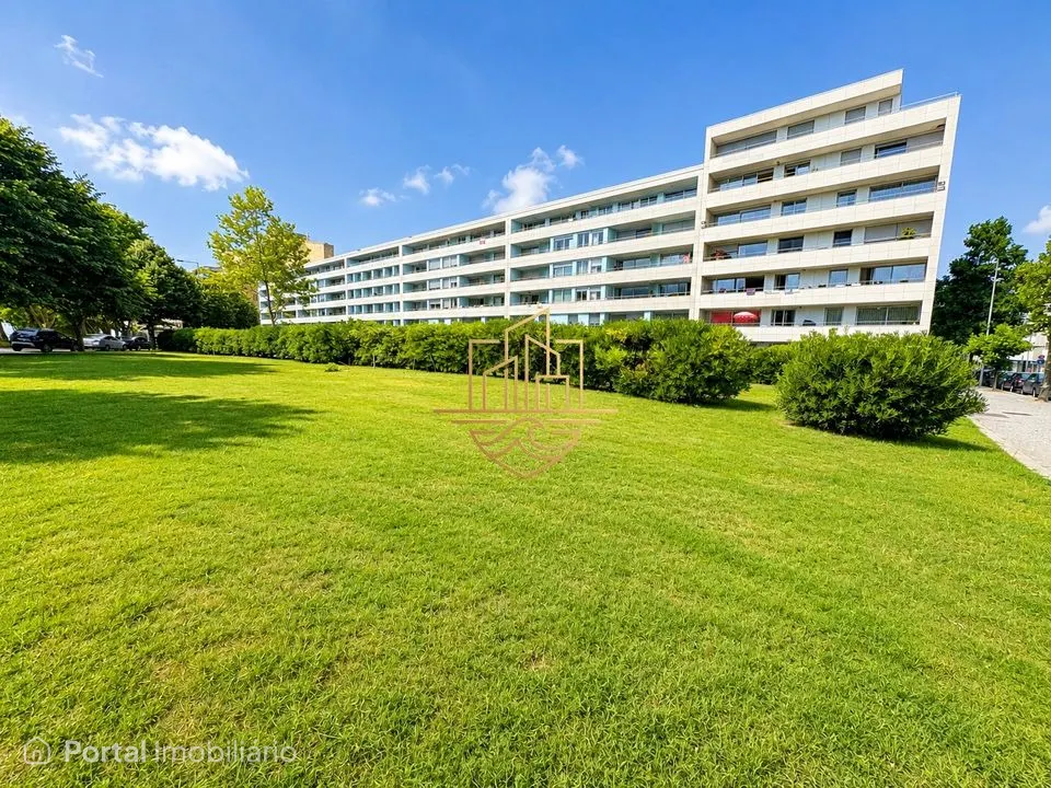 Apartamento T4 Venda em Matosinhos e Leça da Palmeira,Matosinhos