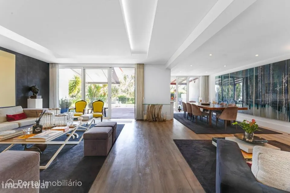 Moradia T4 geminada na Quinta da Beloura, com piscina e frente...