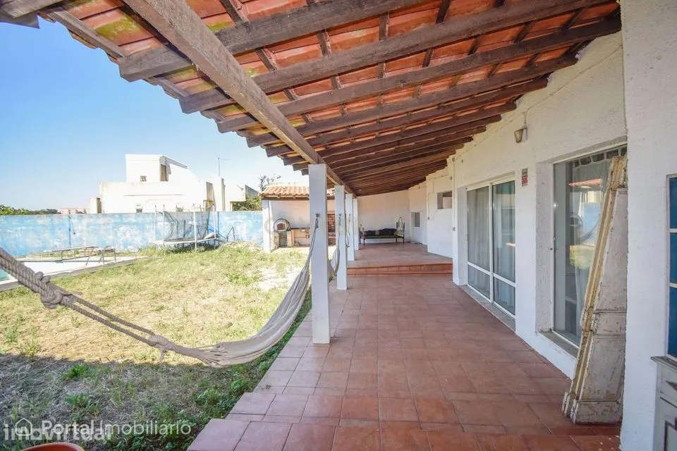 Fantástica moradia T6, com piscina, jardim, churrasqueira