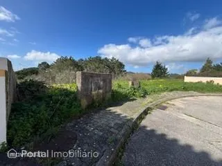 Lote de terreno 330m², Alcainça-Mafra