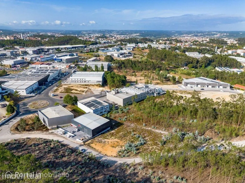 Terreno Industrial com 1.540 m² na Zona Industrial de Leiria – Exce...