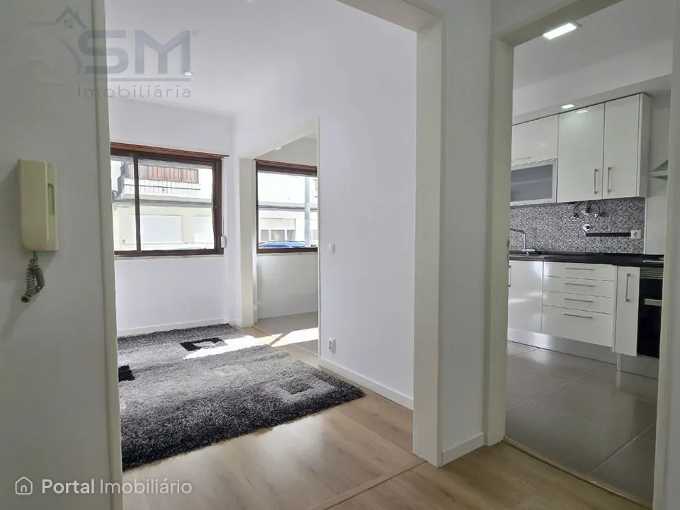 Apartamento T2 Arrendamento em Carnaxide e Queijas,Oeiras
