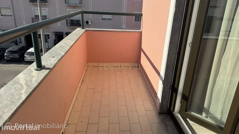 2-bedroom apartment for sale in Pinhal Novo