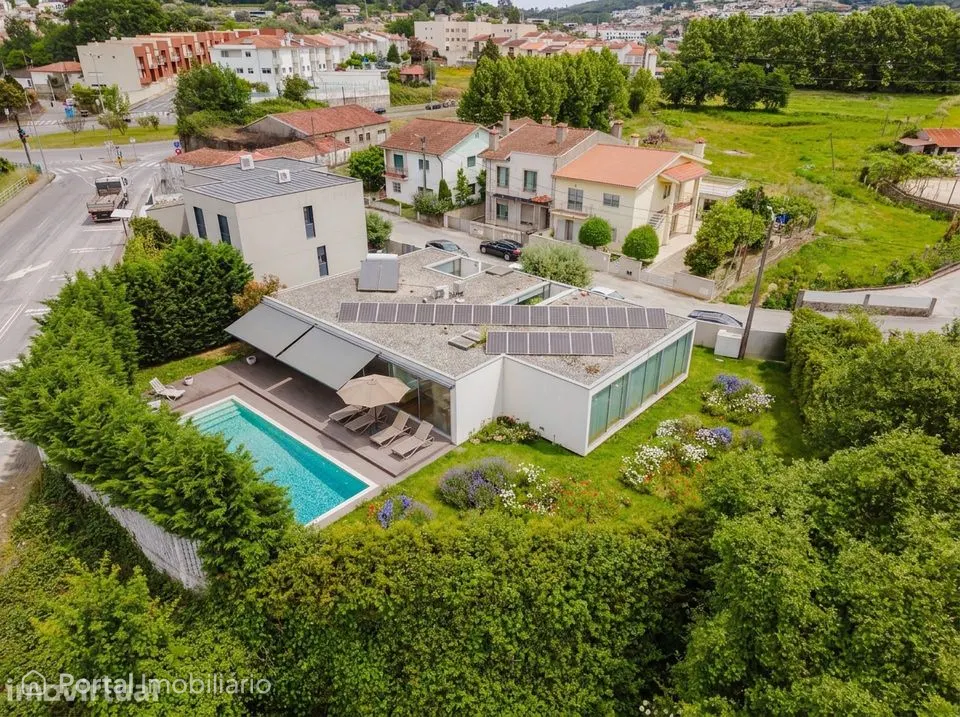 Moradia T3 | Braga — Arquitetura Contemporânea com Piscina,...