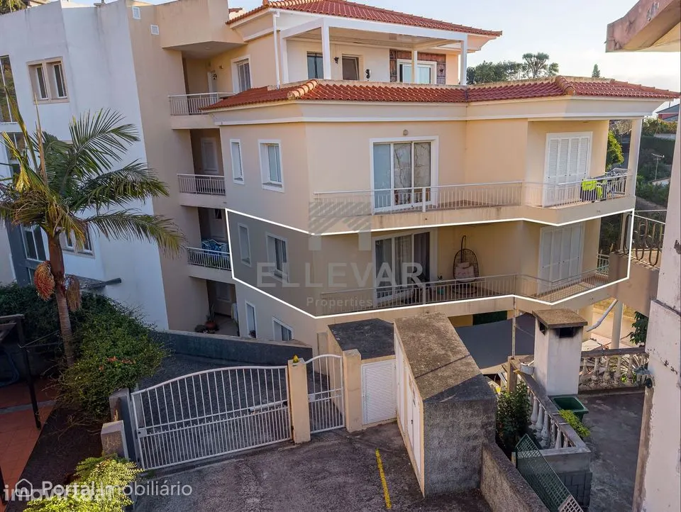Apartamento T2 no Caniço condominio fechado