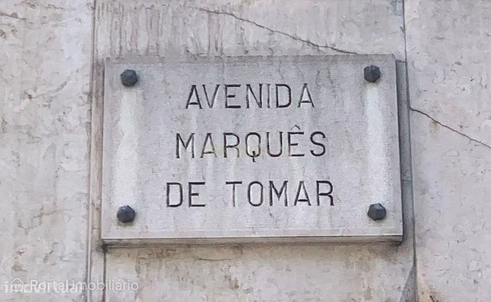 Trespasse de Bar / Restaurante de Diversão Noturna na Av. Marques de T
