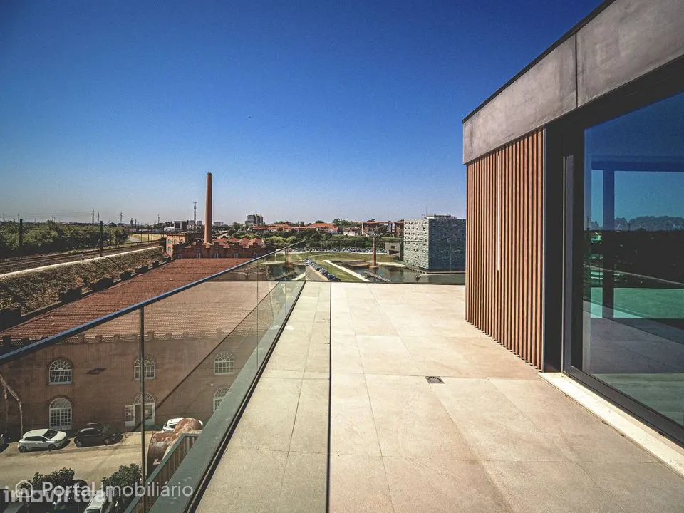 Apartamento T4 Duplex, Terraço com 106 m2, Luxo, Fonte Nova, Aveiro