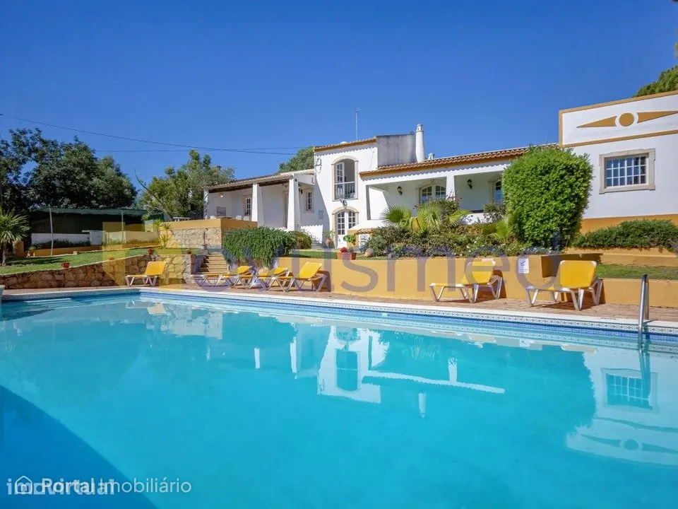 Moradia de 5 quartos com piscina na Branqueira, Albufeira