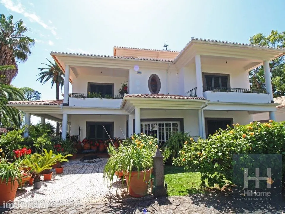 6-bedroom house for sale in Santo António