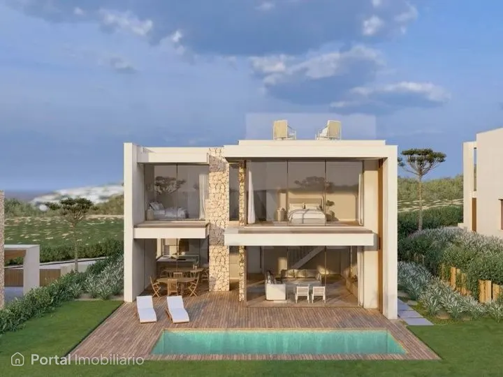 Moradia de luxo com 220m² de construção