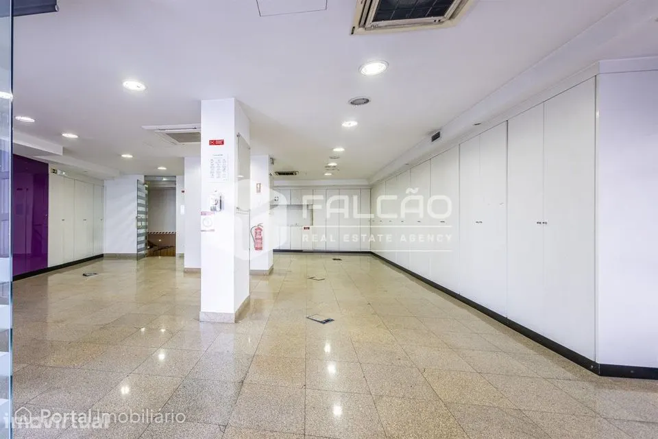 Loja T3 Arrendamento em Santarém (Marvila), Santa Iria da Ribeira de S