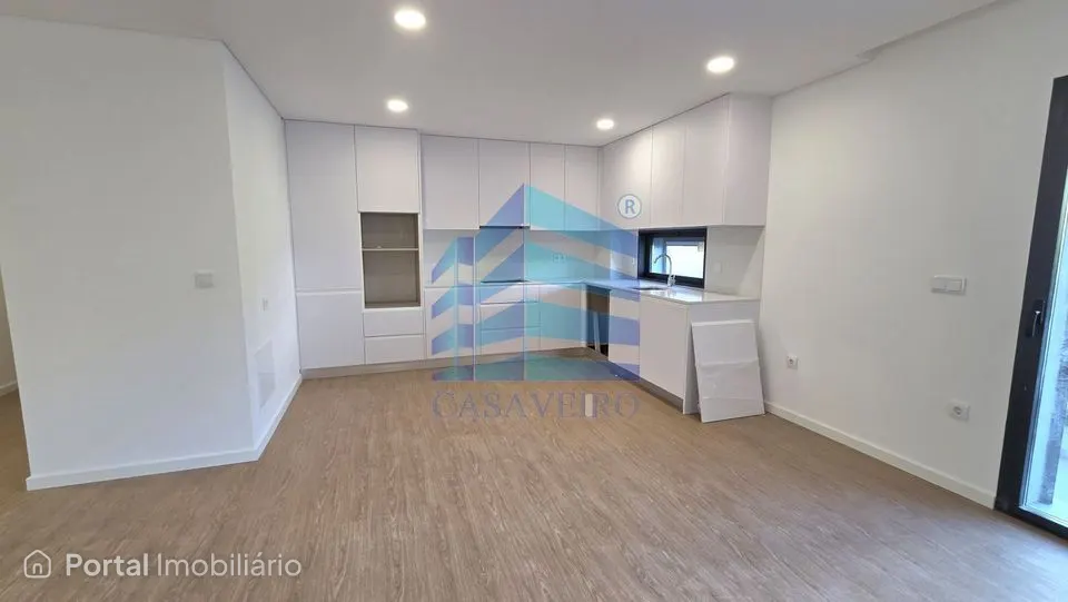 Apartamento T2 com varanda