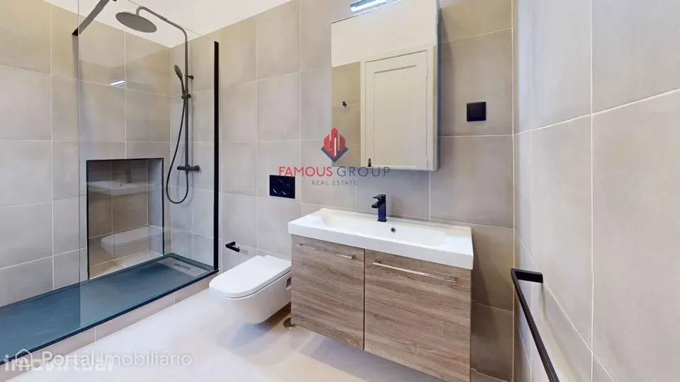 10-bedroom house for sale in Portimão