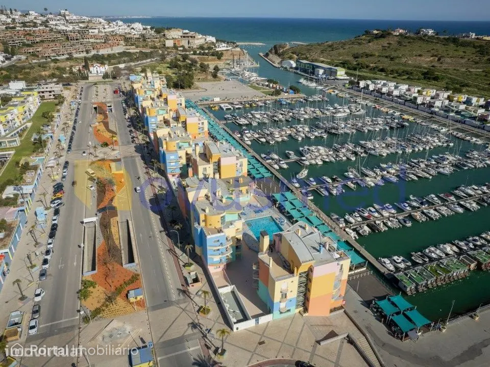 Apartamento T2 na Primeira Linha da Marina de Albufeira Vista Mar e...