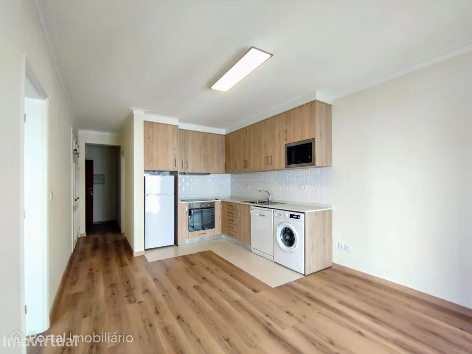 Apartamento T1 com Ótimas Condições na Lourinhã