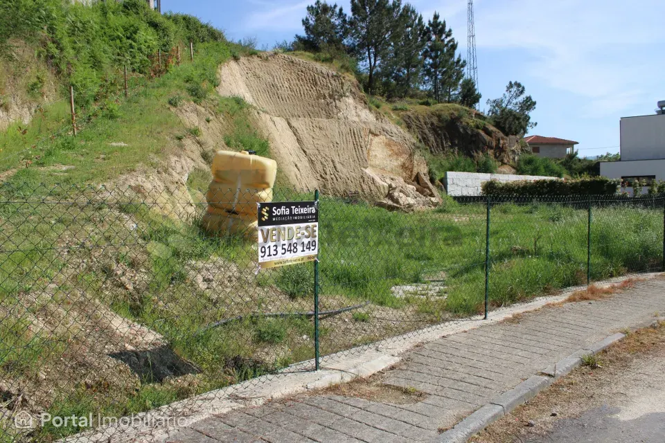 Land for sale in Marco de Canaveses