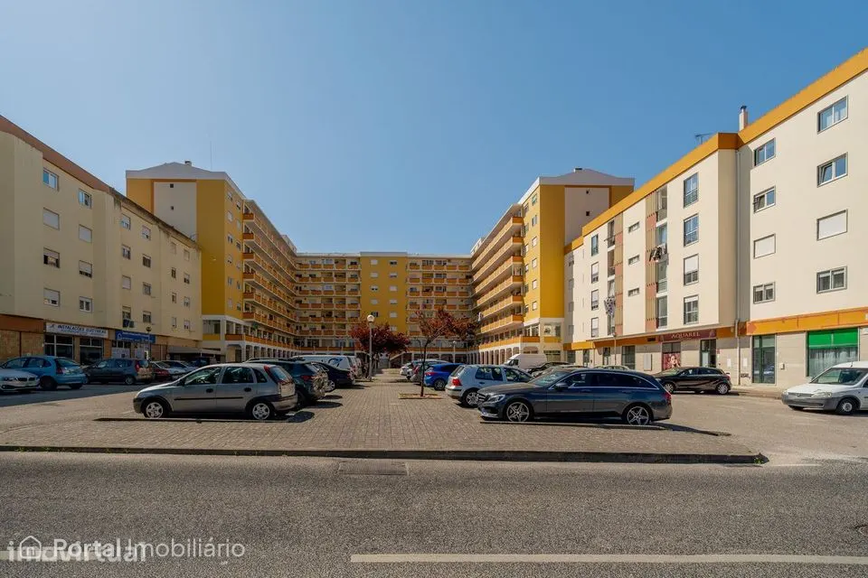 Apartamento T3 com Vista Panorâmica em Torres Vedras
