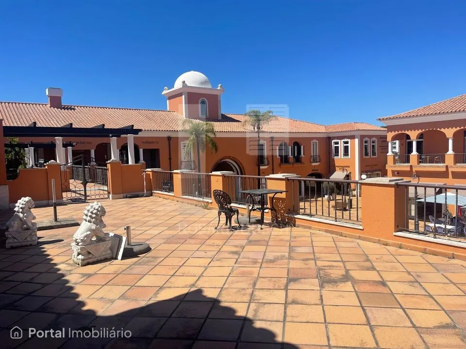 Espaço para restaurante à venda na Quinta do Lago