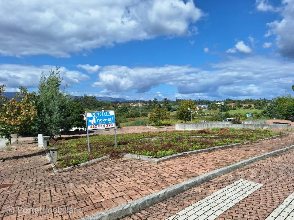 Lote de Terreno Venda em Molelos,Tondela