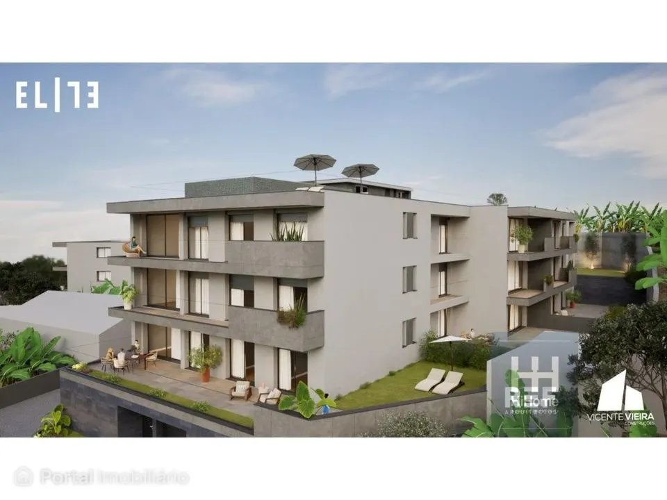 Empreendimento Moderno com Piscina | Câmara de Lobos