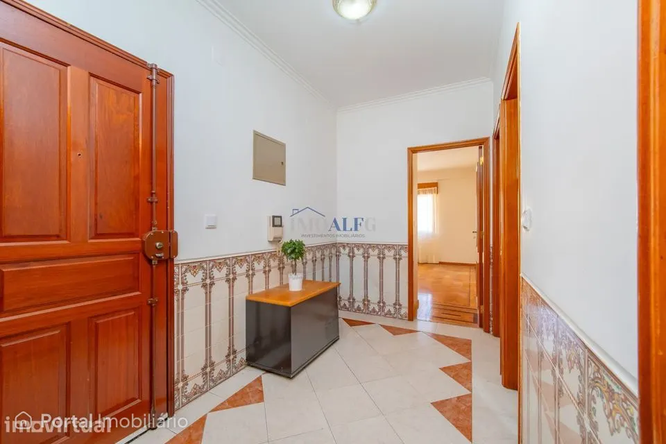 Apartamento T2 para venda no Bairro do Estacal Novo