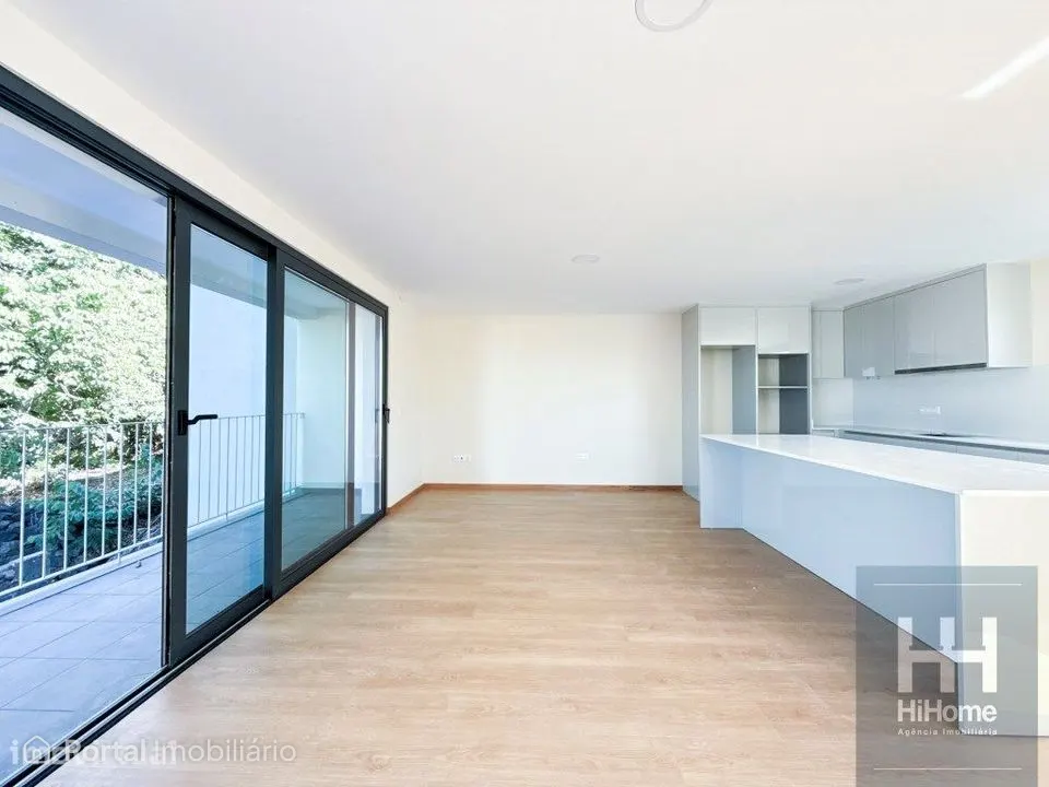 Apartamento T2 Novo com Vista Mar Edifício Bela Vista, Funchal