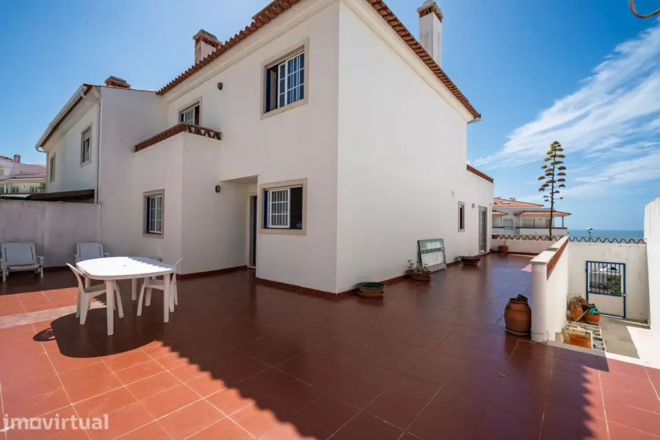 House with Stunning Sea Views!