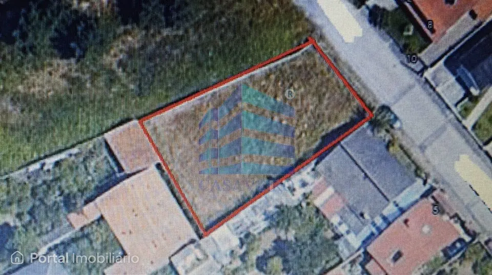 Vende Lote de terreno de Moradia Isolada