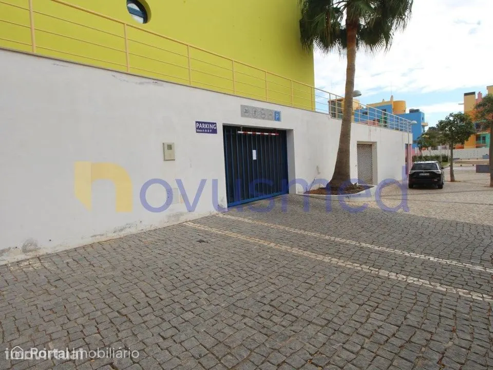 Parqueamentos para viaturas ou lugares de garagem, Marina de Albufeira