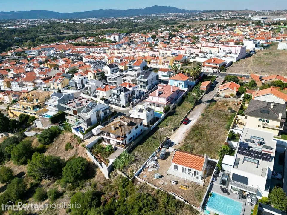Terreno Urbano com Vista Mar em São Domingos de Rana