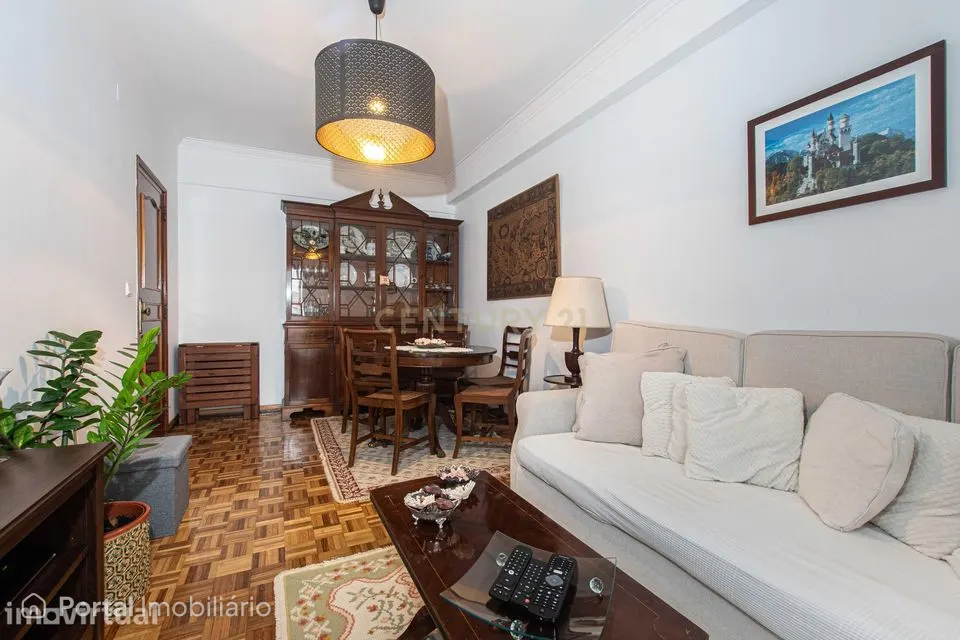 Apartamento T2 em Águas Livres, Amadora - Oportunidade Única