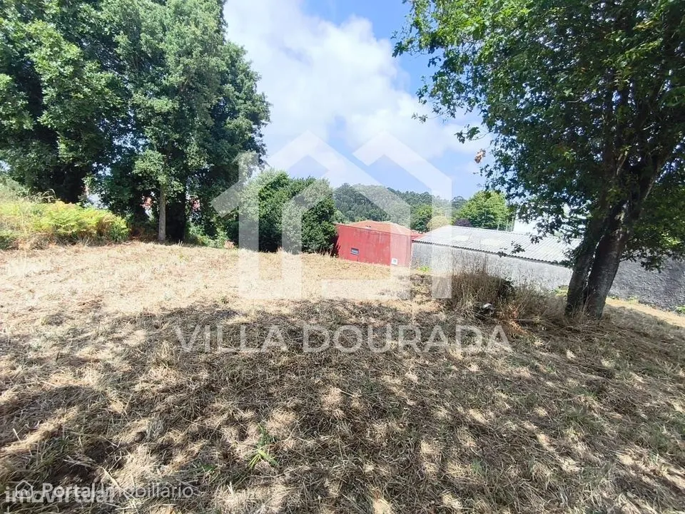 Terreno Urbano com 600 m2 Em vila Nova de Gaia