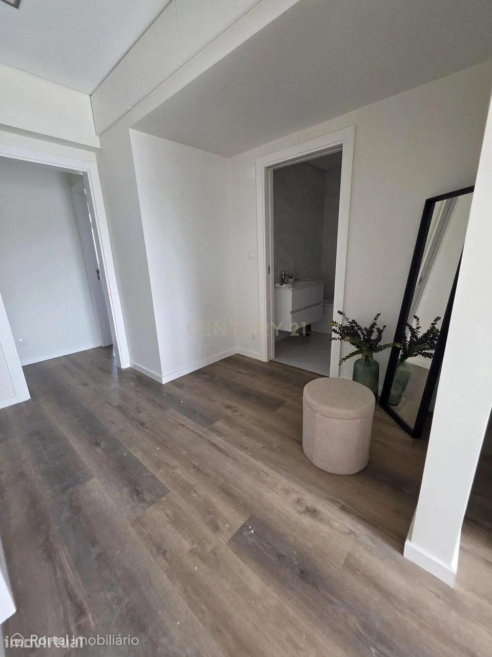 Apartamento T3 Novo em Benfica | varanda aberta | suite | 2 elevadores