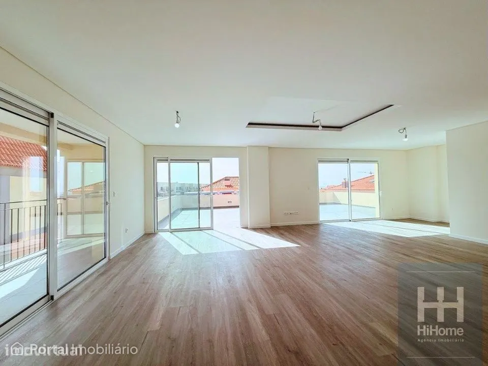 Apartamento T4 Penthouse no Centro do Funchal - Madeira