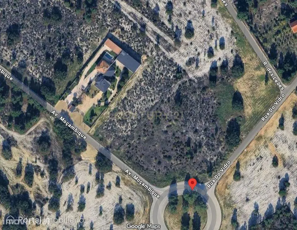 Land for sale in Quinta do Anjo