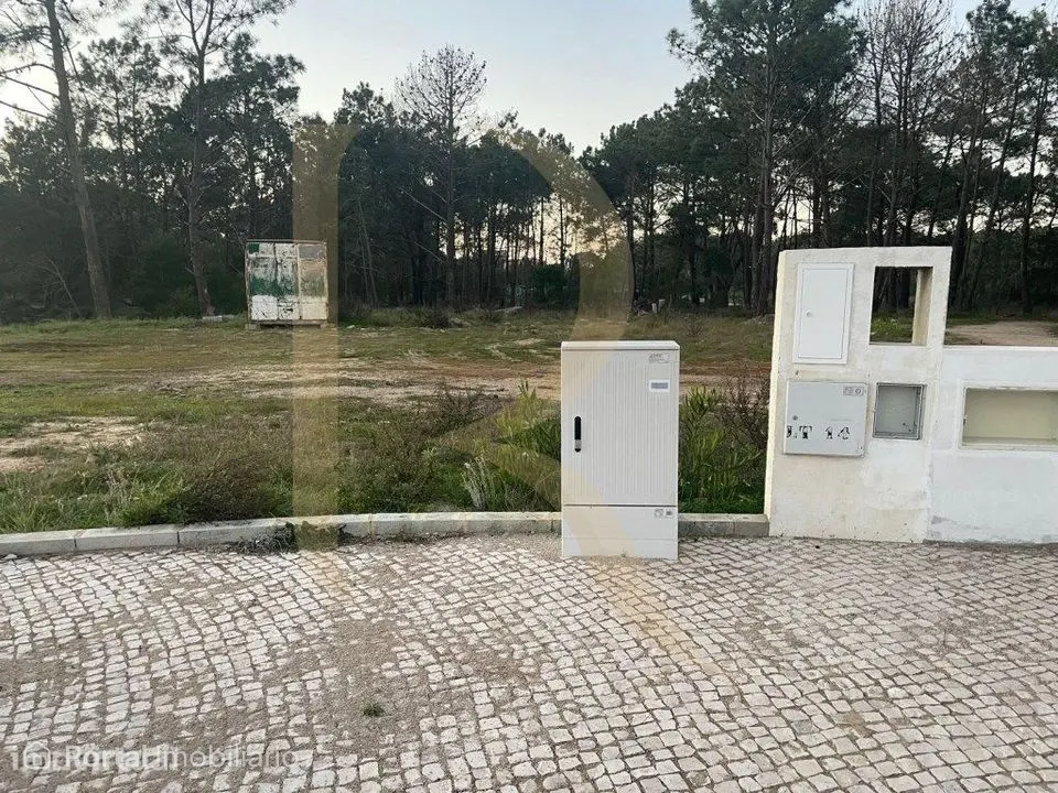 Lote de terreno urbano na Lagoa de Albufeira