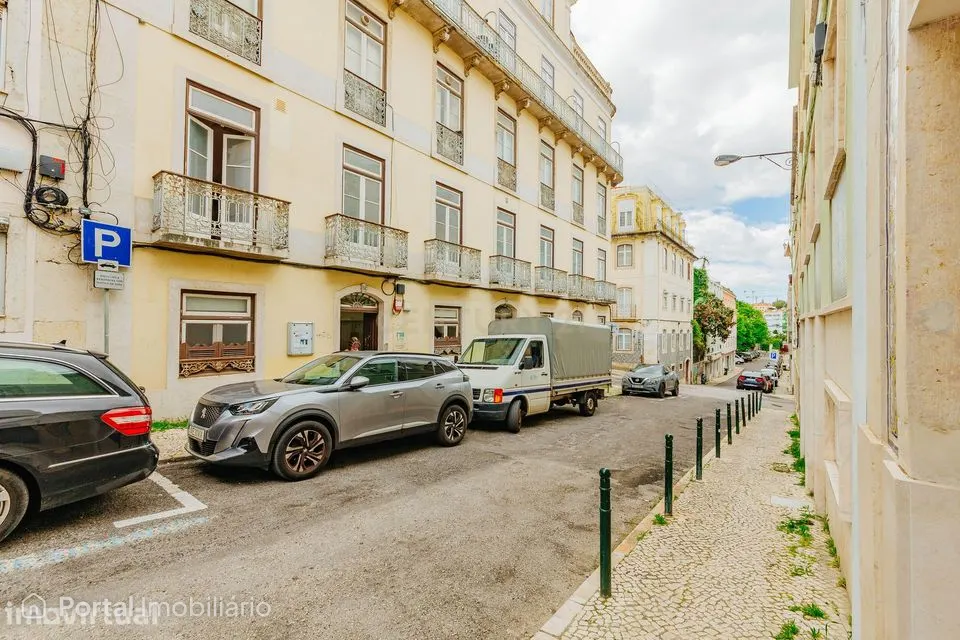 Apartamento T2 em Santo António, Lisboa com Vista para a Cidade