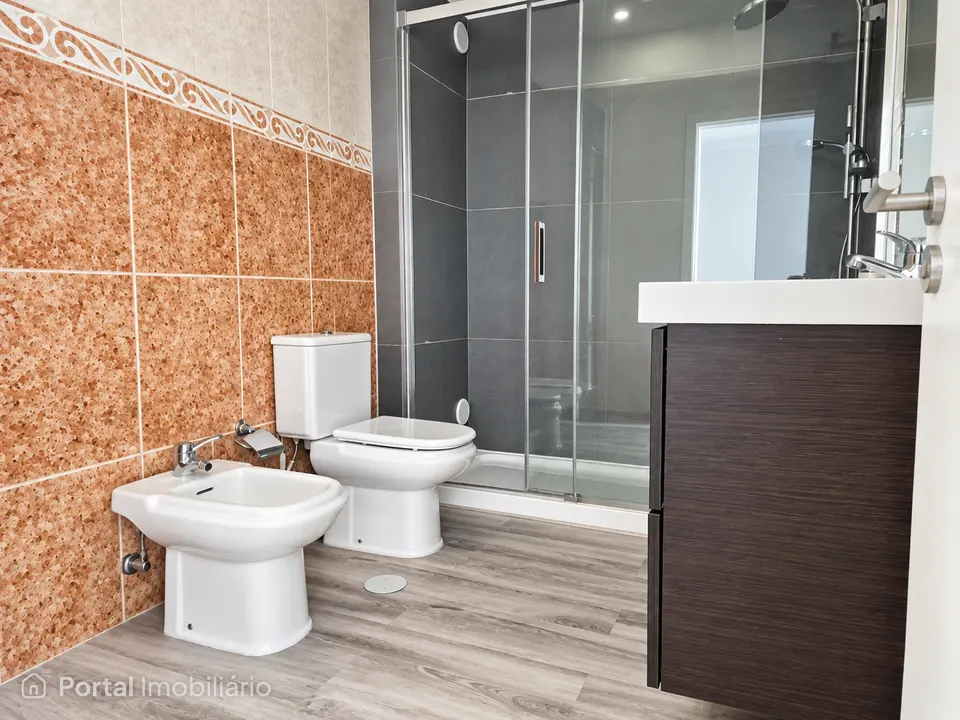 Apartamento T3 com 109 m², 2 casas de banho e excelente luminosidade | Quinta do Conde