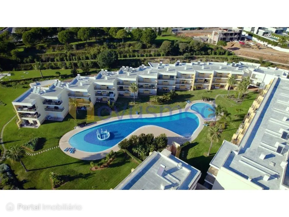 Apartamento T1 em condomínio privado Jardins da Marina