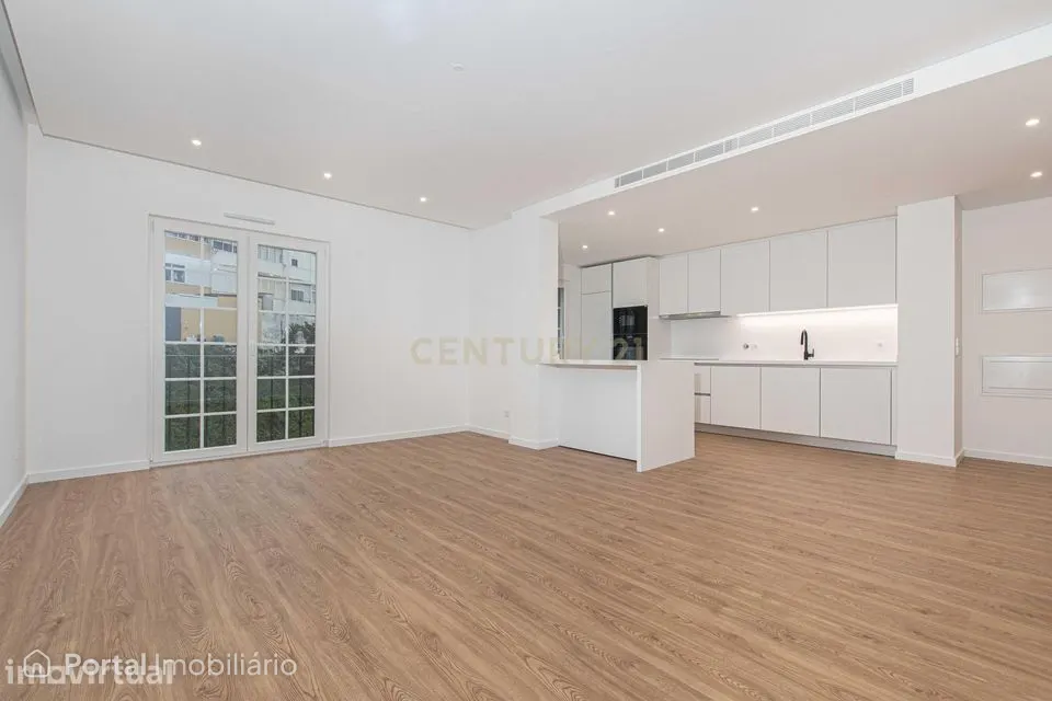 Apartamento T2 Urbanização Neudel na Amadora, a estrear