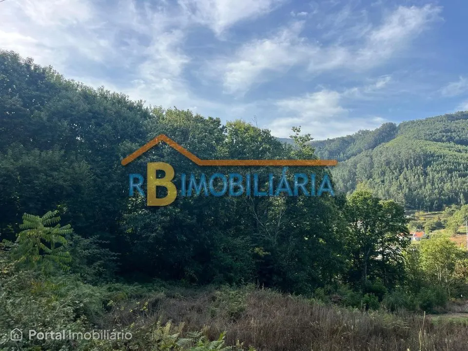 Lote de terreno urbano em Rossas – Arouca