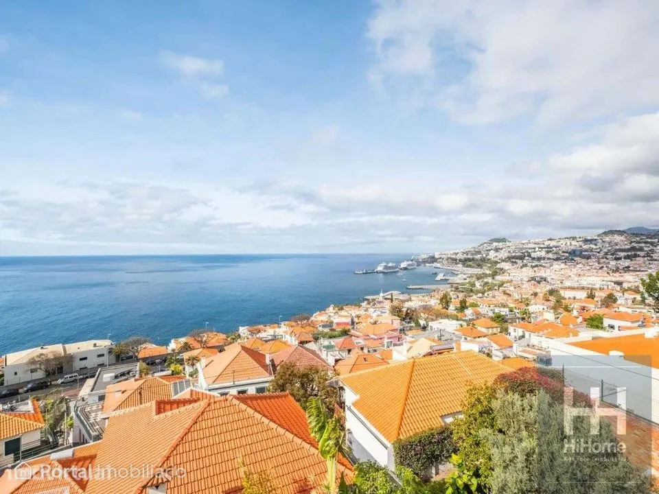 5-bedroom house for sale in Funchal (Santa Maria Maior)
