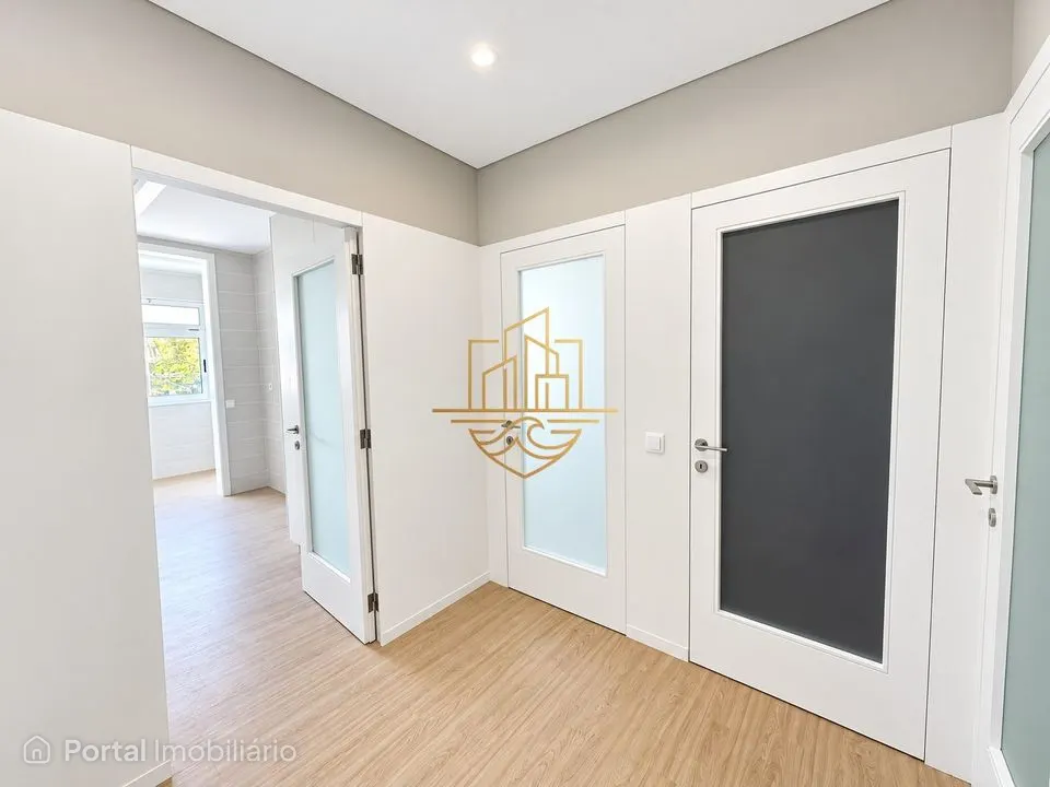 2-bedroom apartment for sale in Aldoar, Foz do Douro e Nevogilde