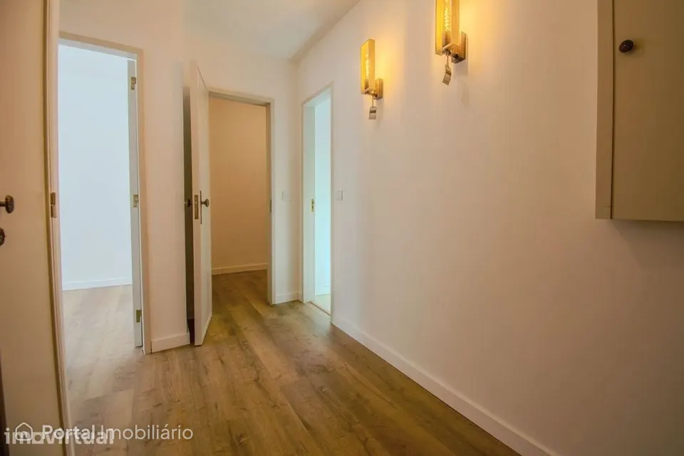 Apartamento T1 RENOVADO | Coração da Vila da Ericeira